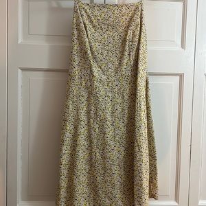 old navy sl cami sqe ne yellow floral